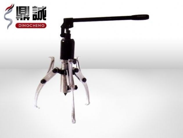 點擊查看詳細(xì)信息<br>標(biāo)題：整體式液壓拉馬 閱讀次數(shù)：4801