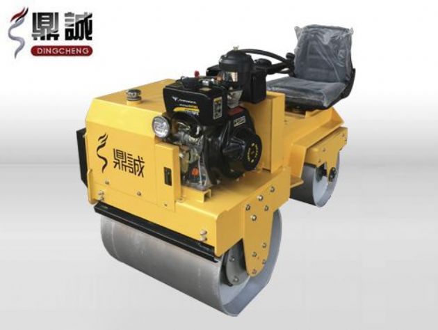 點擊查看詳細信息<br>標題：DC850C座駕式壓路機 閱讀次數：15291