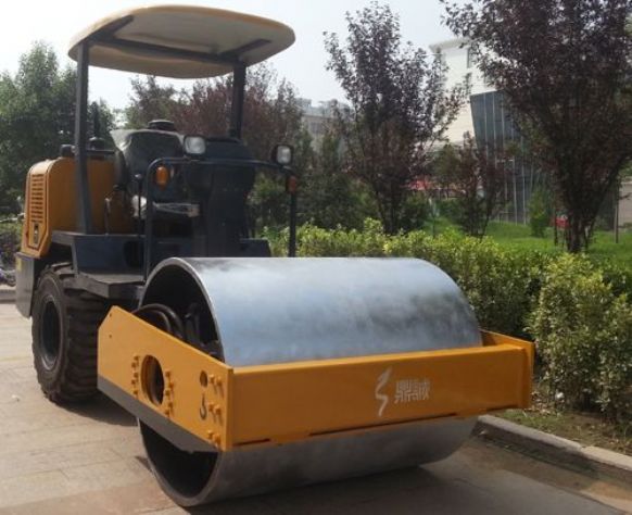 點擊查看詳細信息<br>標題：3.5噸單鋼輪座駕壓路機 閱讀次數：13669